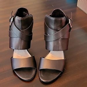Wedged heels, Black, size 7.5
